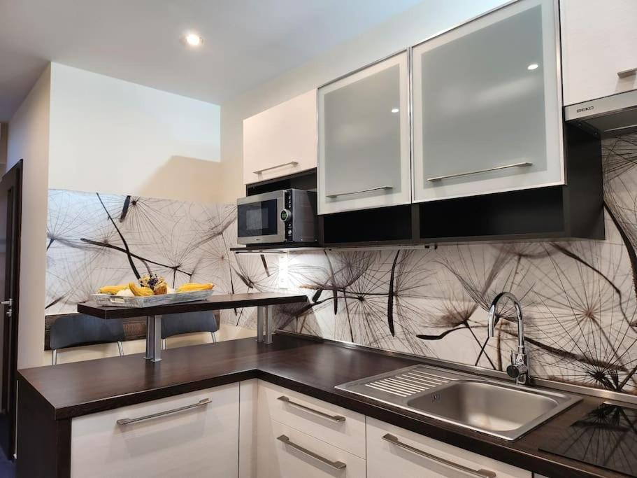 Apartman Ve Vysokych Tatrach Штрбске-Плесо Экстерьер фото